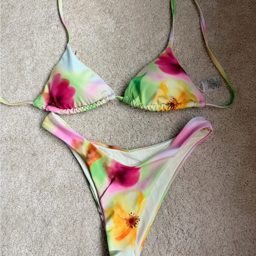 Floral Triangle Bikini Set in Multicolor